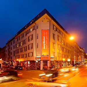 Отель Easyhotel Hackescher Markt, Берлин
